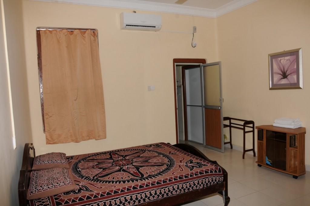 جافنا Sai Holiday Inn المظهر الخارجي الصورة